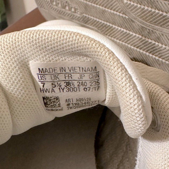 Adidas Cloudfoam - Picture 3 of 3